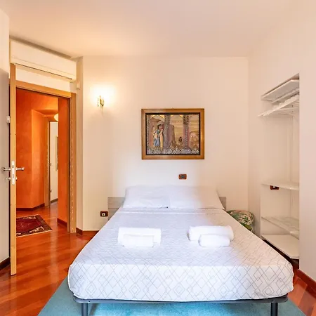 Magnifico - Porta Venezia - Wifi Apartmán *